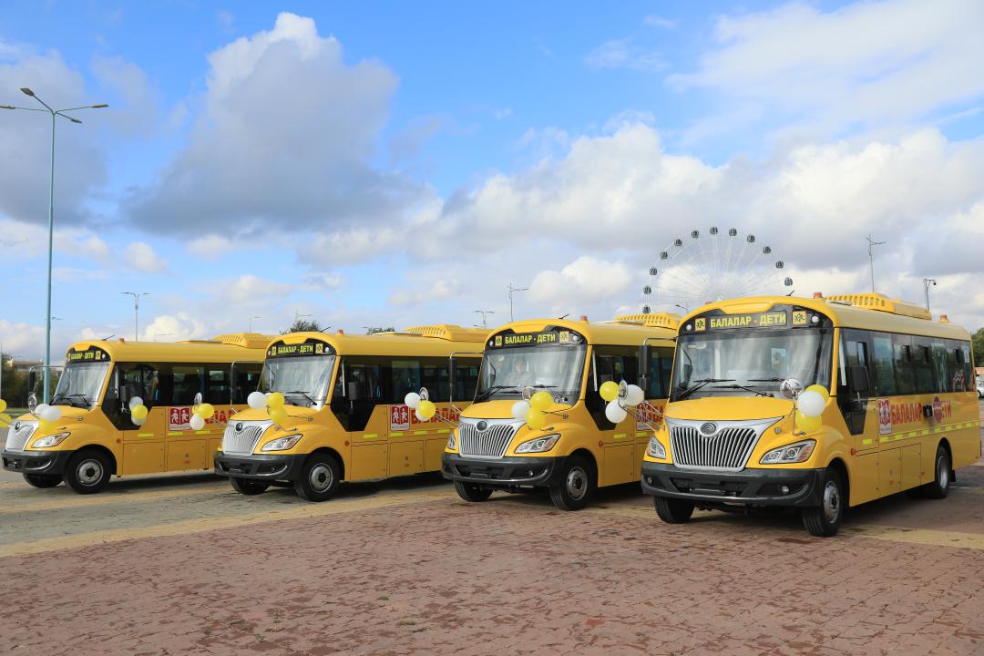 Купили автобусы для 10 школ в Актобе