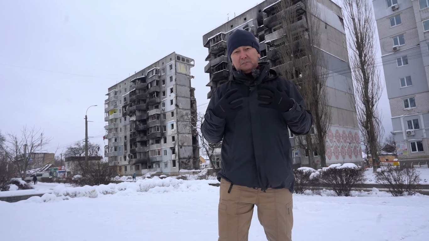 «Ты не можешь сдержать слез», - журналист Лукпан Ахмедьяров о поездке в Украину