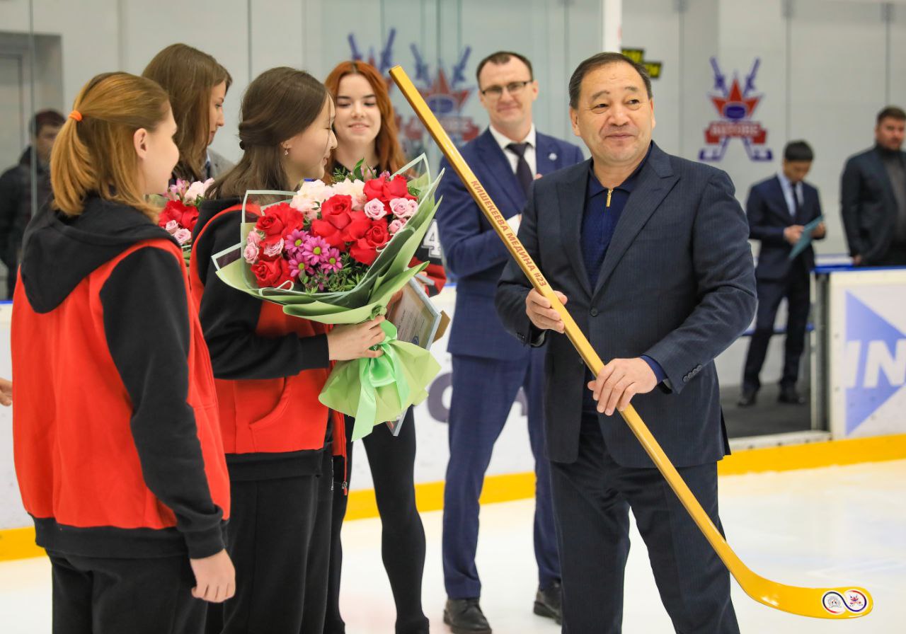 Актюбинские хоккеистки в составе сборной Казахстана стали чемпионками мира