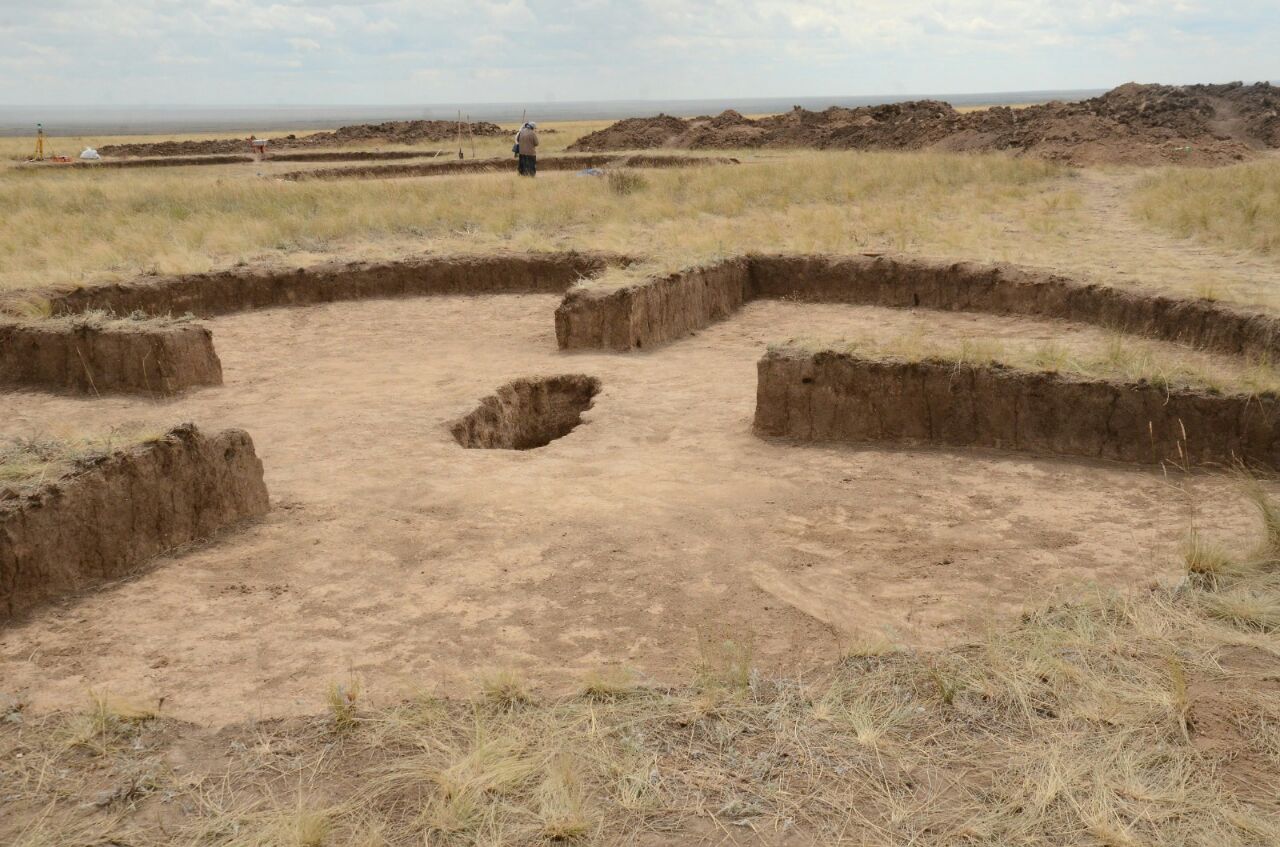 Долина Вождей: уникальные захоронения мужчины и женщины обнаружены в Актюбинской области