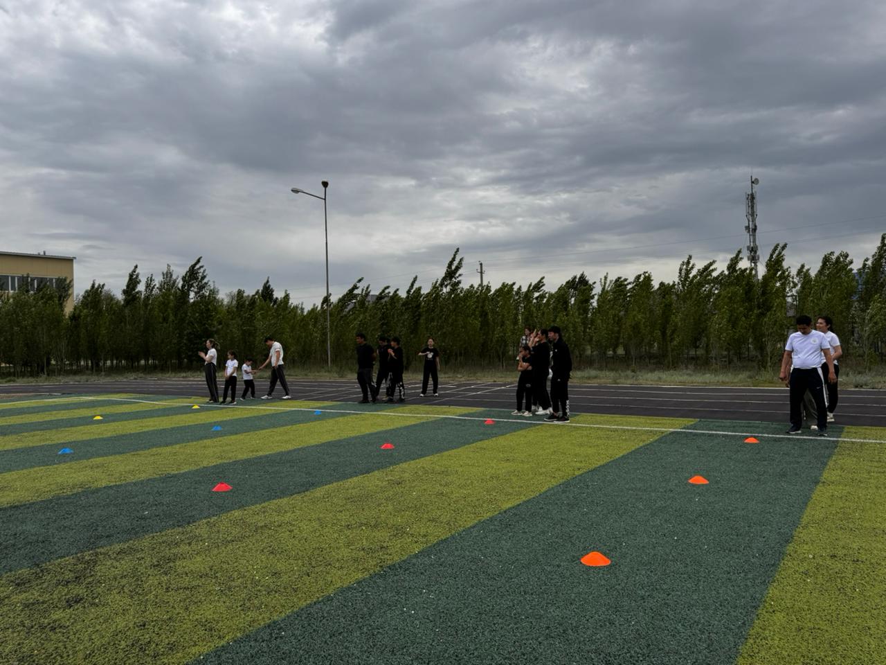 В Актобе прошла веселая эстафета ко Дню семьи