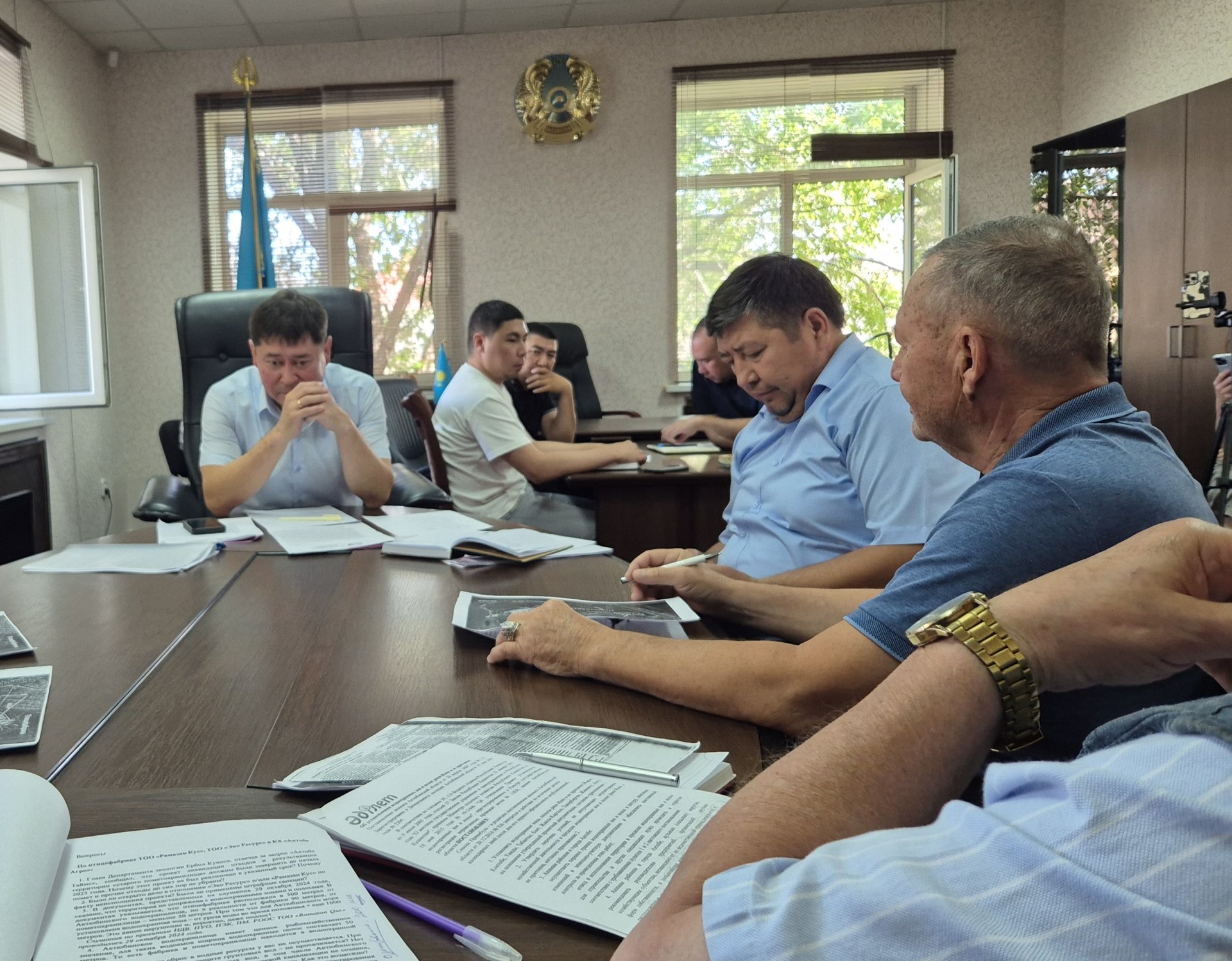Помет на Актюбинском море: департамент экологии отказался проводить проверку