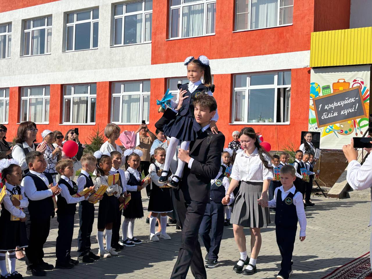 Более 19 тысяч детей пошли в первый класс в Актюбинской области