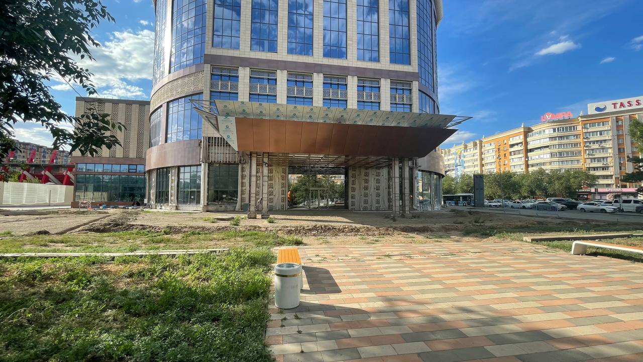 Планируют ли снести в Актобе гостиницу, не ставшую «Шератоном»?