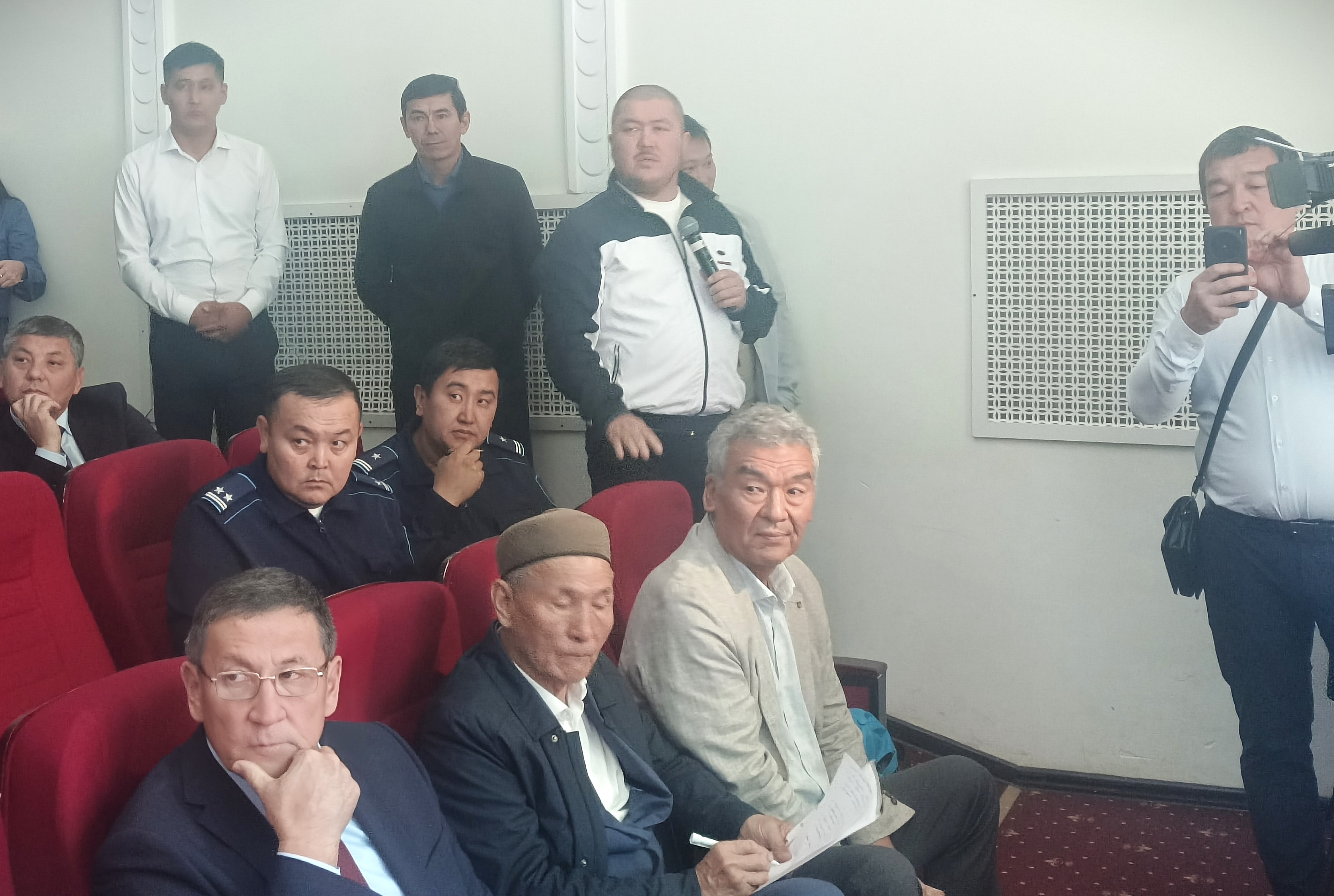 Актюбинцы направили щебень АЗФ на экспертизу в Алматы