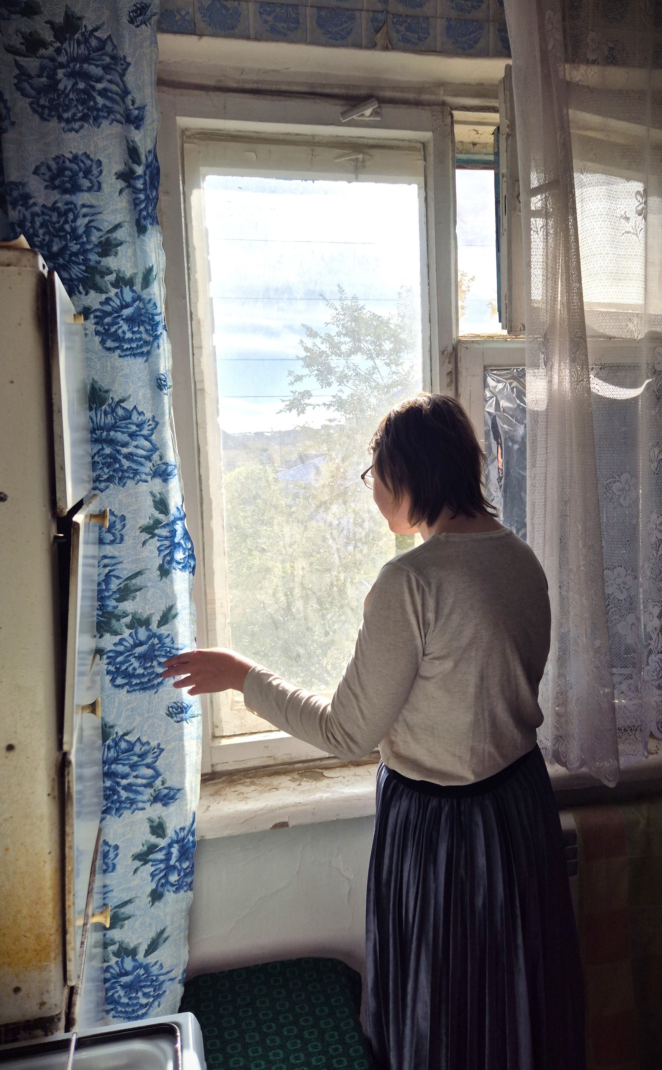 Актюбинке, получившей травму во время работы сиделкой, нужна помощь