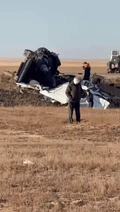 В Актобе доставили троих пострадавших в жуткой аварии, случившейся на хромтауской трассе