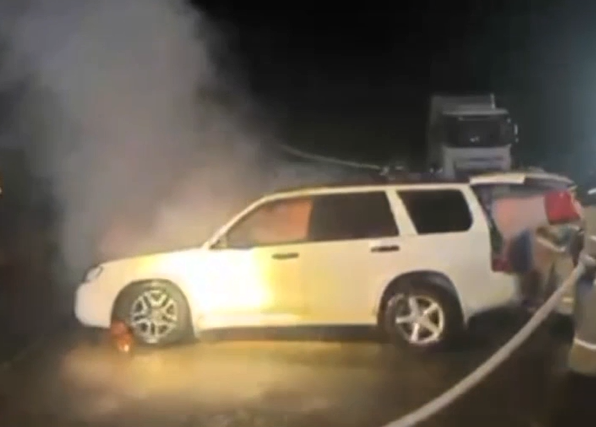 Автомобиль загорелся на газовой заправке