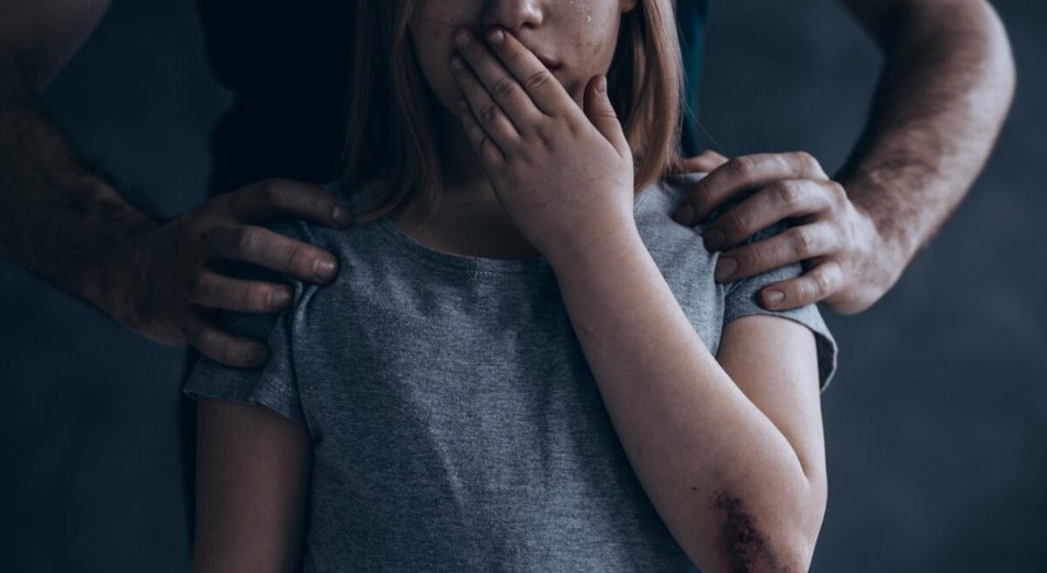 Полиция в Актобе отрицает факт насилия над девочкой с ментальными нарушениями