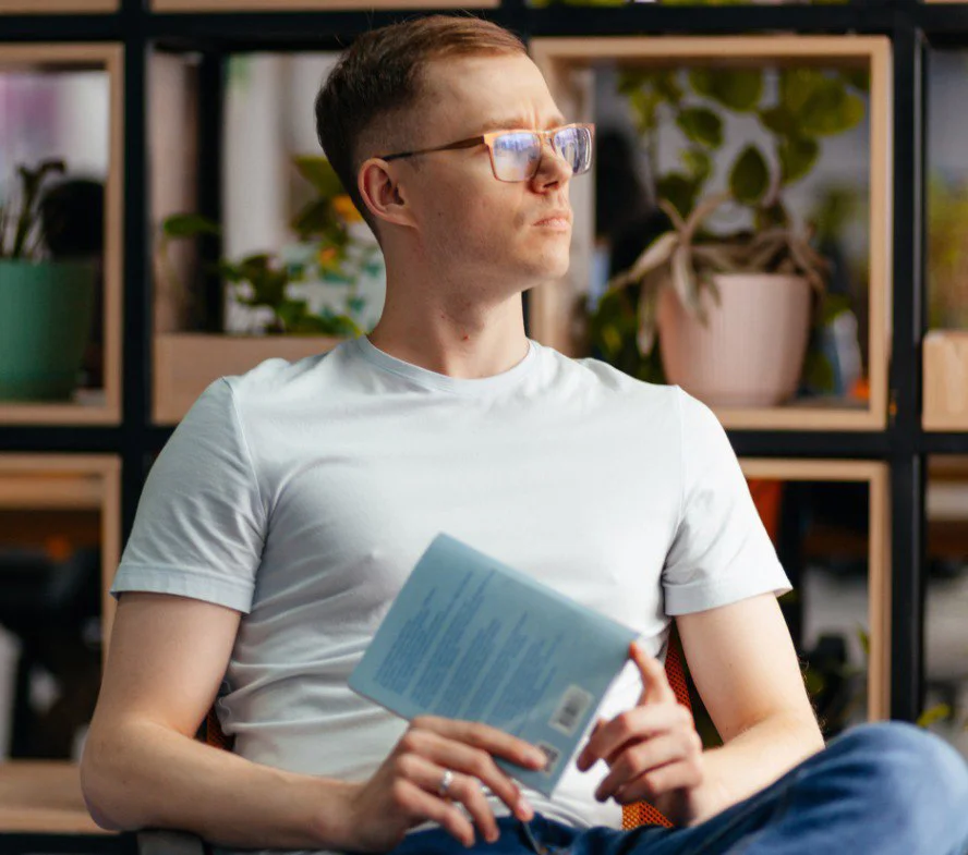 «Забрать смартфон - как выдернуть чеку из гранаты»: психолог о запретах и агрессии