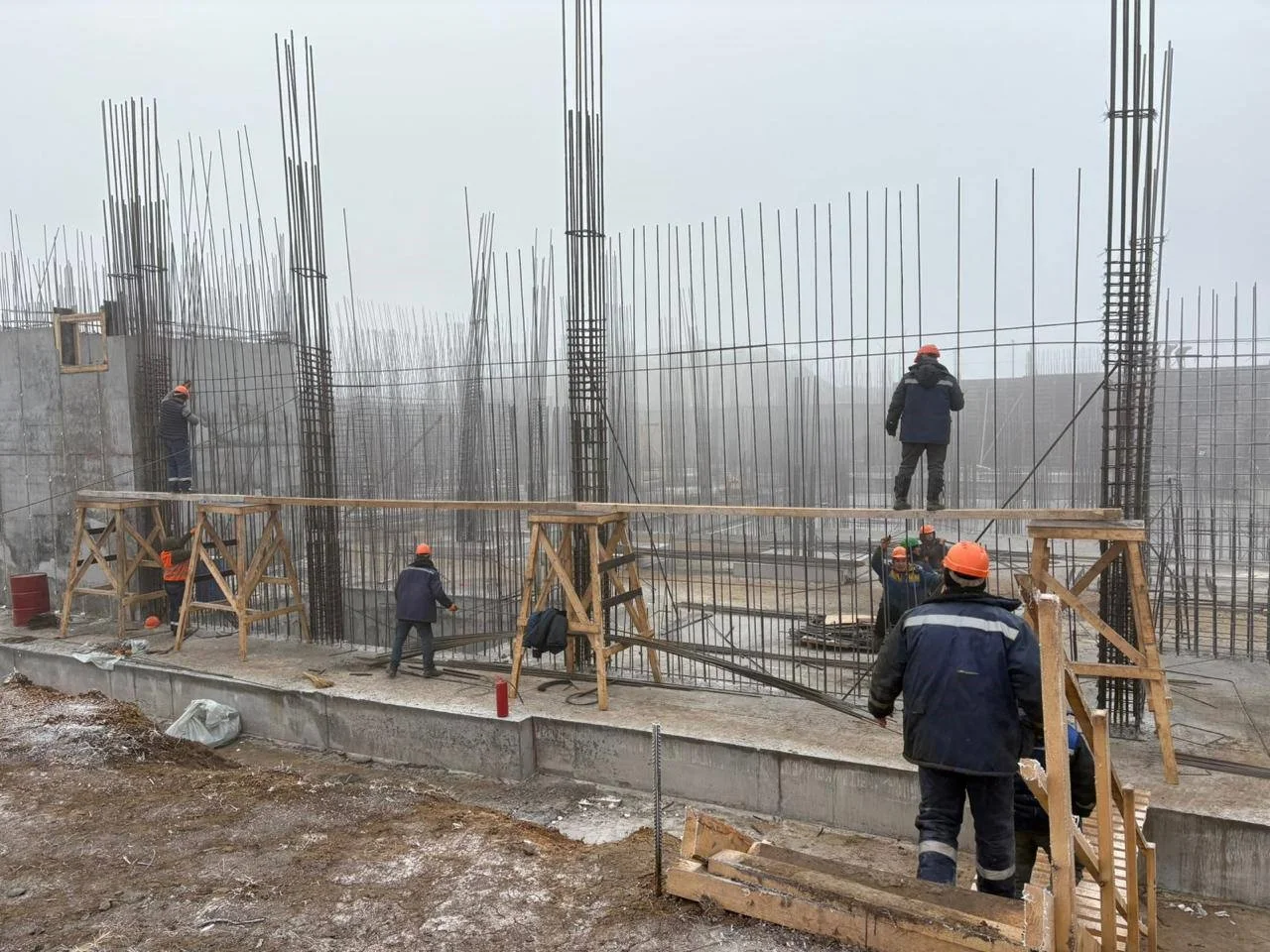 Фундамент нового драмтеатра заложили в Актобе