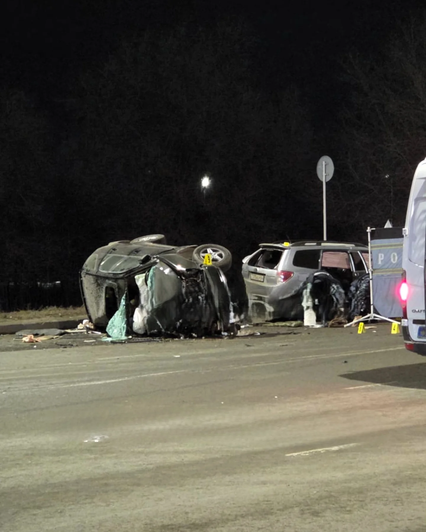 В Актобе 3 человека погибли в страшной аварии на мосту