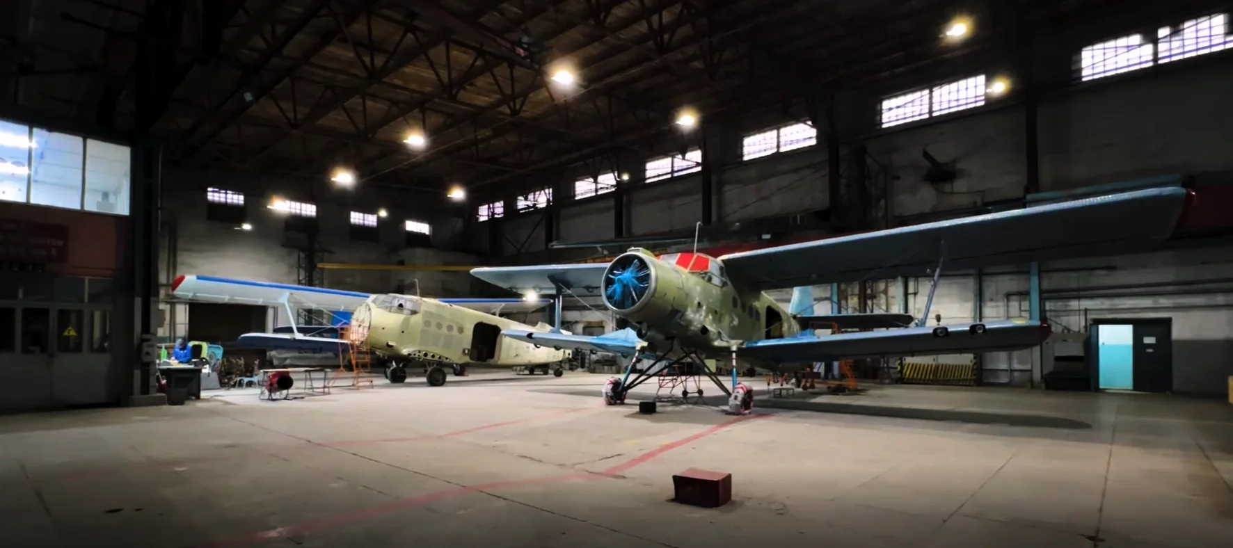 В Актобе экс-директора авиаремонтного завода обвиняют в хищении 110 млн тенге