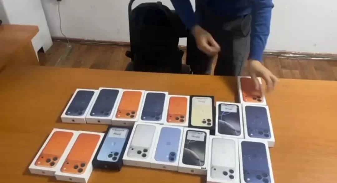 18 айфонов вынес актюбинец ночью из магазина