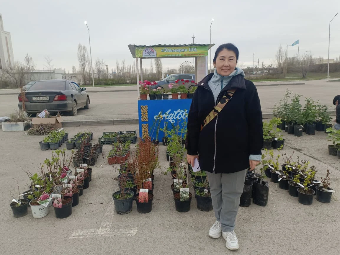 Традиционную ярмарку саженцев актюбинцы могут посещать каждые выходные до конца мая