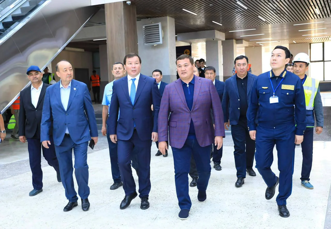 Первый зам премьер-министра поручил привести здания рядом с ЖД вокзалом в Актобе в единый архитектурный облик
