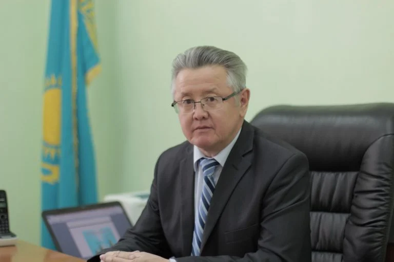 Известного в Актобе врача осудили за мошенничество